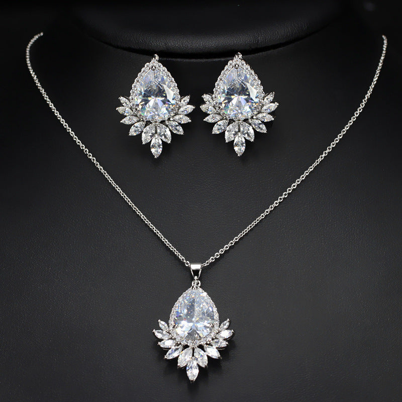 Classy Zirconia Water Drop Necklace & Earrlngs