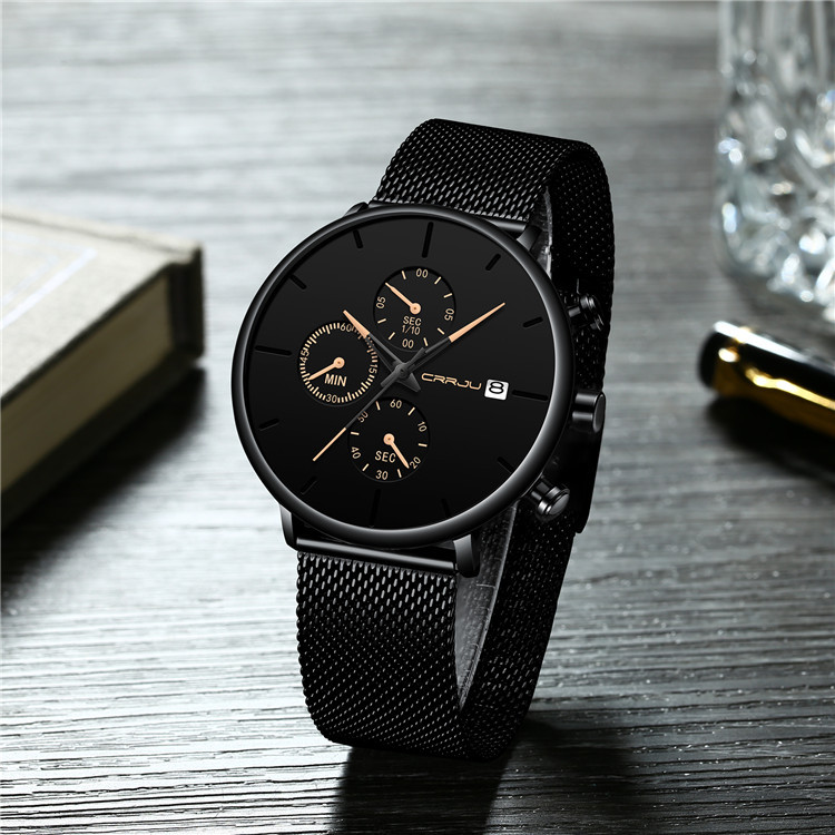 Sleek Waterproof Quartz Men’s Watch