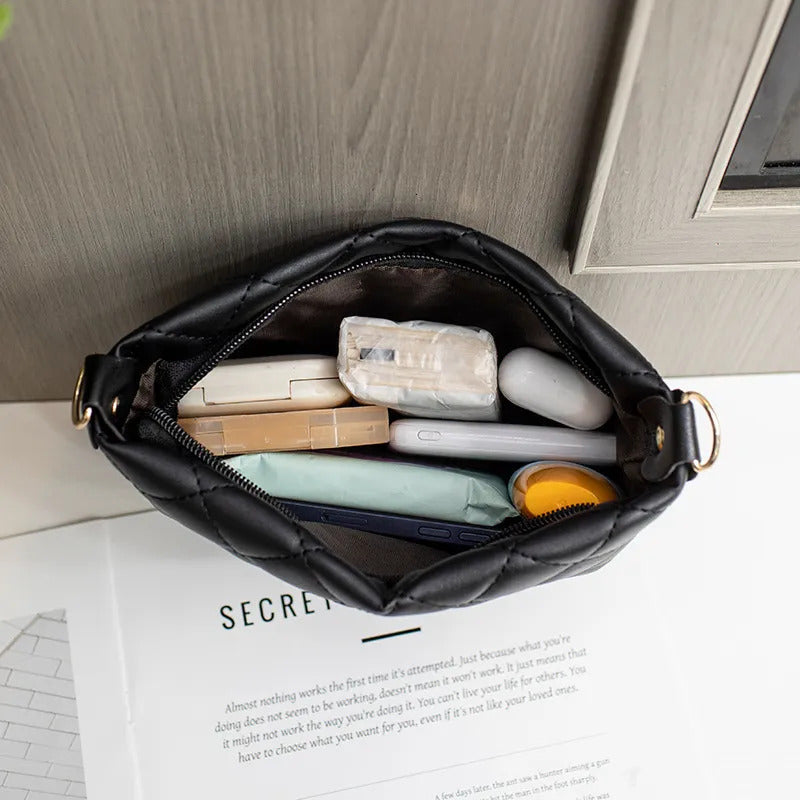 Women's Diamond Grid Messenger Bag